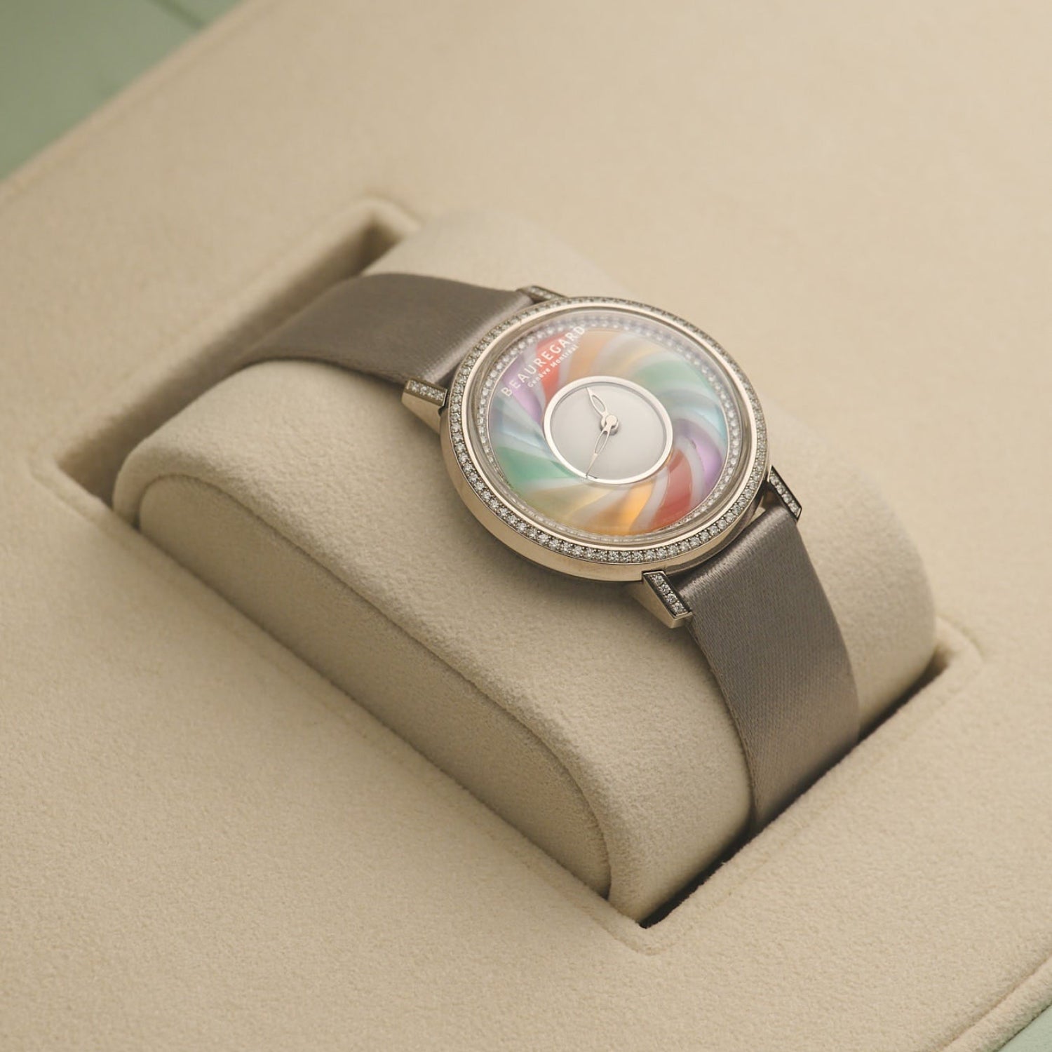 Lili Candy White Gold