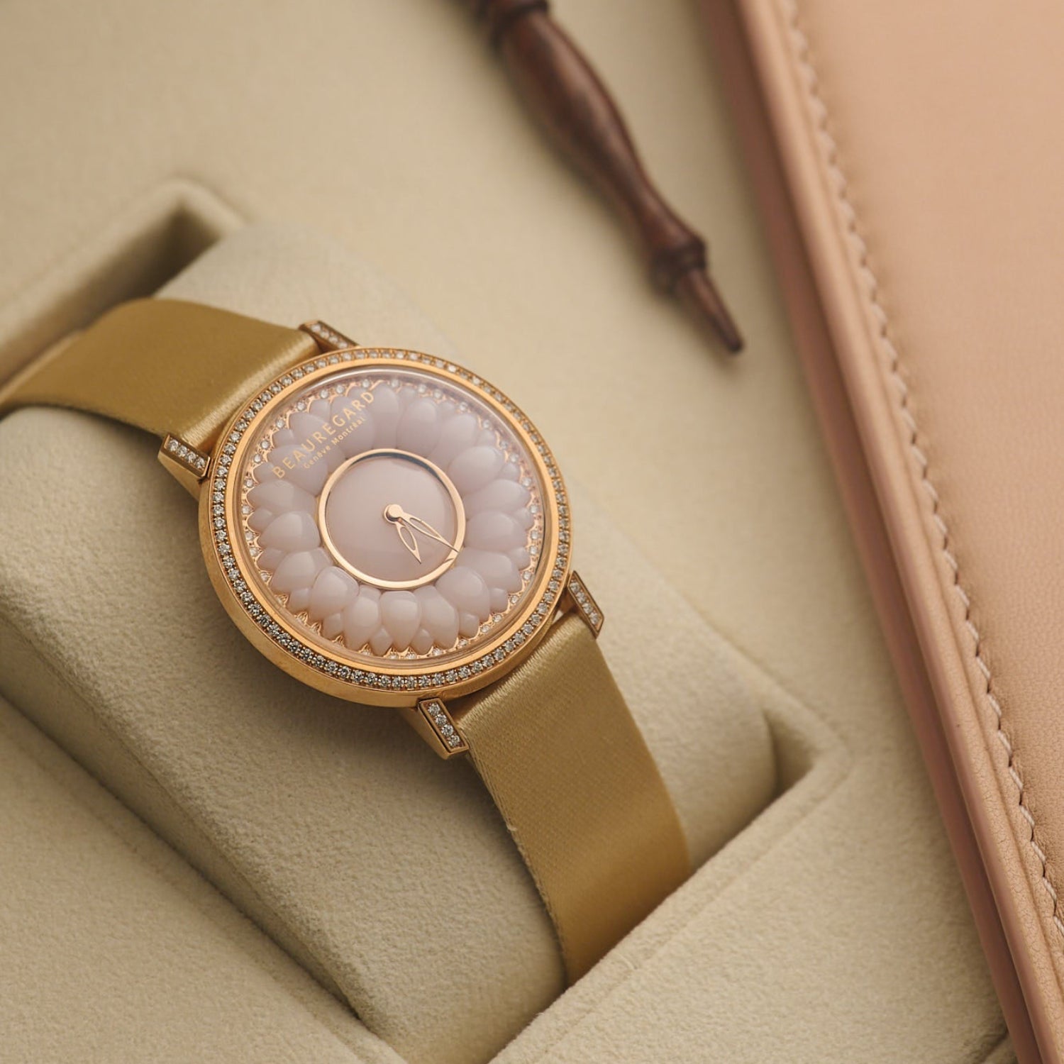 Lili Bouton Pink Opal