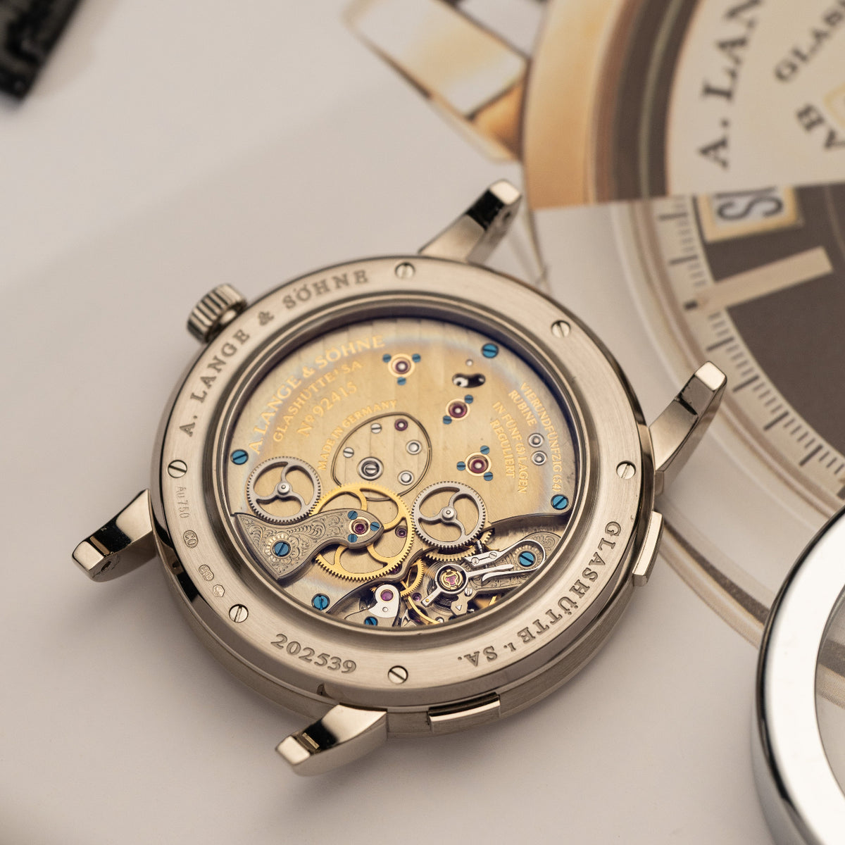 Lange 1 Time Zone 116.039